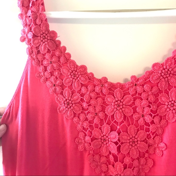 Aritzia Talula pink flowered tank blouse - Picture 5 of 8